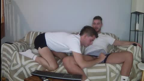 Englishladxxx online show from 22, 9, 2025