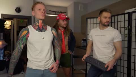 Johnny online show from 3, 11, 2025