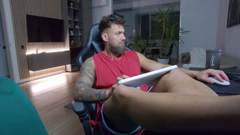 Erik online show from 17, 12, 2024