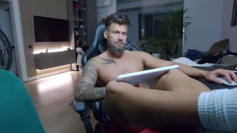 Erik online show from 3, 1, 2025