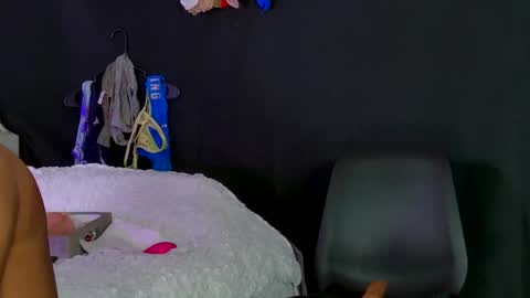 Mia visit  online show from 3, 3, 2025