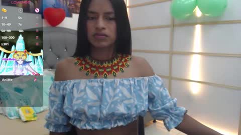 Snapshot of enyelin chatting on 17, 3, 2026 Enyenlina online show from 17, 3, 2026