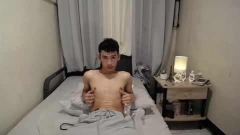 Snapshot of enzinoxx2024 chatting on 11, 10, 2025 enzo online show from 11, 10, 2025