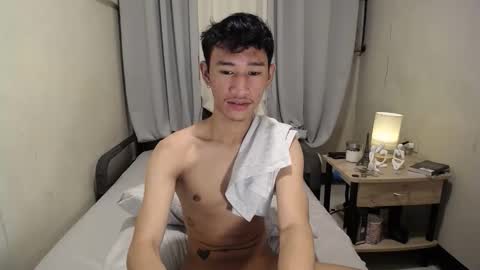 Snapshot of enzinoxx2024 chatting on 7, 11, 2025 enzo online show from 7, 11, 2025