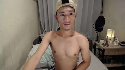 Snapshot of enzinoxx2024 chatting on 10, 1, 2026 enzo online show from 10, 1, 2026