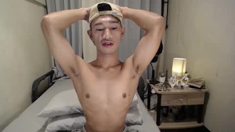 Snapshot of enzinoxx2024 chatting on 4, 2, 2026 enzo online show from 4, 2, 2026