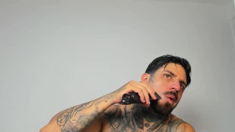 Enzo Aren online show from 11, 11, 2025