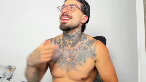 Enzo Aren online show from 25, 11, 2025