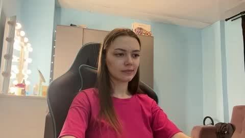 Lily online show from 13, 3, 2026