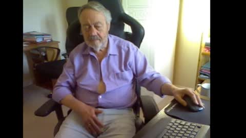 erasmus_d online show from 15, 9, 2025