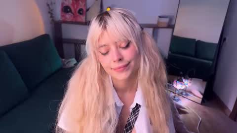 Snapshot of erectioneeering chatting on 12, 10, 2025 Alissa online show from 12, 10, 2025