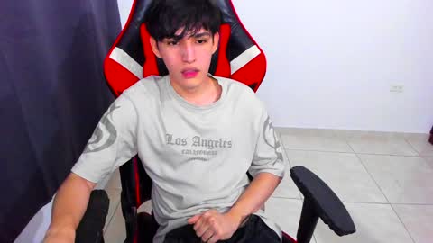 Snapshot of eren_tatakae chatting on 9, 1, 2025 eren_tatakae online show from 9, 1, 2025