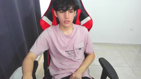 Snapshot of eren_tatakae chatting on 25, 1, 2025 eren_tatakae online show from 25, 1, 2025