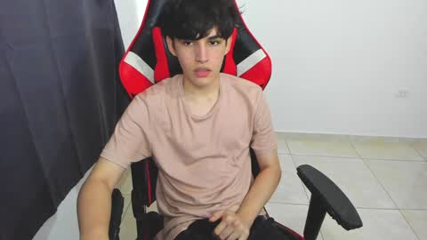 Snapshot of eren_tatakae chatting on 28, 1, 2025 eren_tatakae online show from 28, 1, 2025