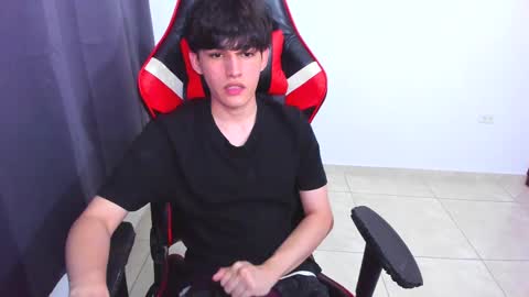 Snapshot of eren_tatakae chatting on 13, 2, 2025 eren_tatakae online show from 13, 2, 2025