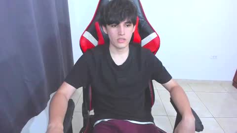 Snapshot of eren_tatakae chatting on 8, 9, 2025 eren_tatakae online show from 8, 9, 2025