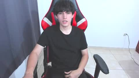 Snapshot of eren_tatakae chatting on 10, 10, 2025 eren_tatakae online show from 10, 10, 2025