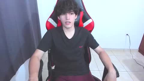 Snapshot of eren_tatakae chatting on 11, 10, 2025 eren_tatakae online show from 11, 10, 2025