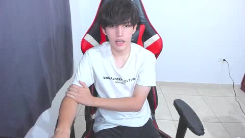 Snapshot of eren_tatakae chatting on 20, 10, 2025 eren_tatakae online show from 20, 10, 2025