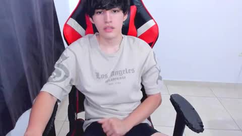 Snapshot of eren_tatakae chatting on 31, 10, 2025 eren_tatakae online show from 31, 10, 2025