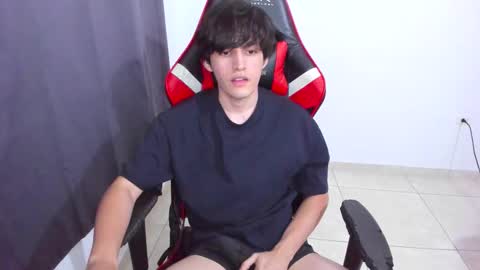 Snapshot of eren_tatakae chatting on 5, 11, 2025 eren_tatakae online show from 5, 11, 2025