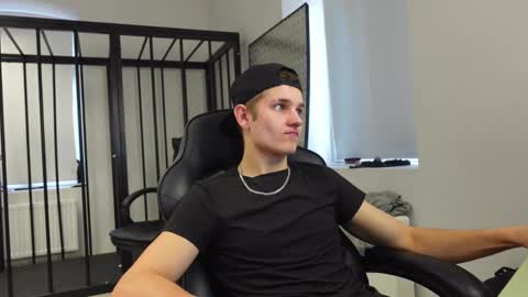    online show from 8, 10, 2025