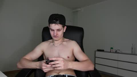    online show from 7, 11, 2025