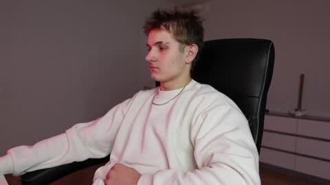    online show from 14, 11, 2025