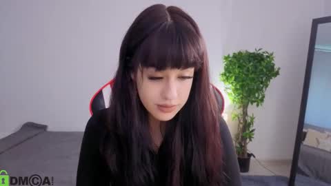 Erika online show from 7, 10, 2025