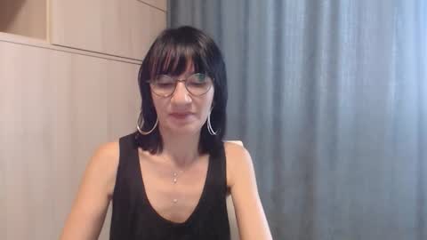 ericablack8 online show from 12, 9, 2025