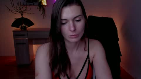 EricaPowers online show from 18, 12, 2024