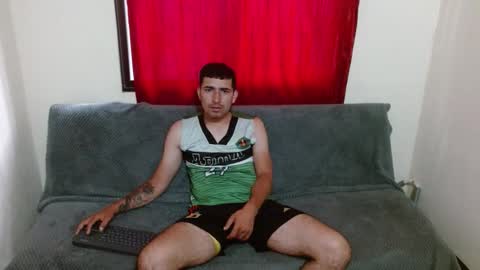 Snapshot of erick_lopez22 chatting on 15, 11, 2025 erick lopez online show from 15, 11, 2025