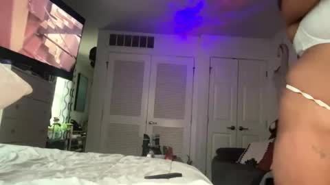 Snapshot of erik339102554 chatting on 11, 11, 2025 Lea Erik online show from 11, 11, 2025