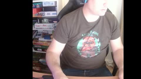 Snapshot of erik_dapper chatting on 8, 11, 2025 Erik Dapper online show from 8, 11, 2025