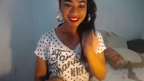 Snapshot of erika_madrigal chatting on 11, 1, 2025 erika_madrigal online show from 11, 1, 2025