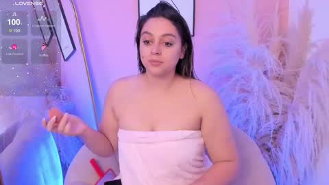 Snapshot of erika_mendez1 chatting on 22, 11, 2025 Erika Mendez online show from 22, 11, 2025