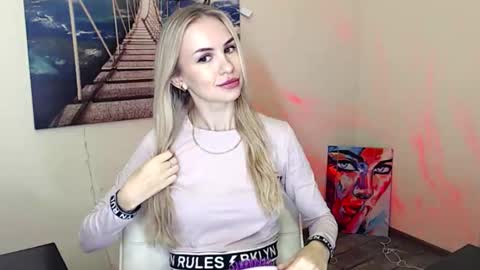 Erika online show from 29, 10, 2025