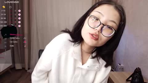 Erika online show from 19, 9, 2025