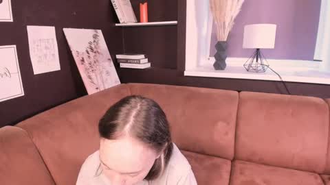 Becky online show from 6, 3, 2025