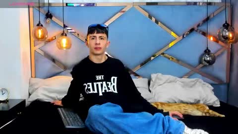 erofox_77 online show from 23, 11, 2025