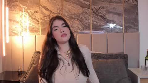 Snapshot of erotic_boobs chatting on 4, 11, 2025 Karen online show from 4, 11, 2025