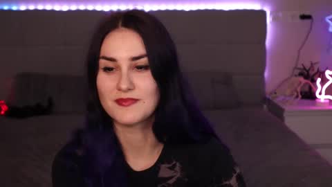 erotic_synth_goddess online show from 5, 10, 2025