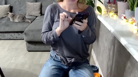 Melissa   online show from 14, 12, 2024
