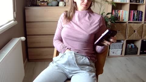 Melissa   online show from 20, 12, 2024