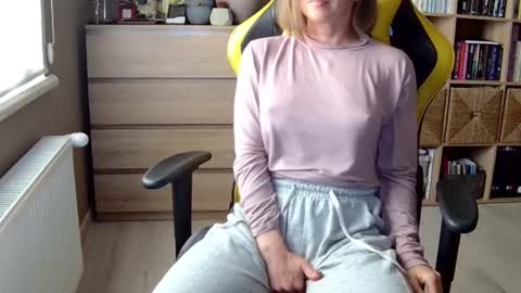 Melissa   online show from 11, 2, 2025