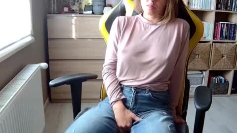 Melissa   online show from 12, 2, 2025