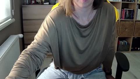 Melissa   online show from 13, 2, 2025