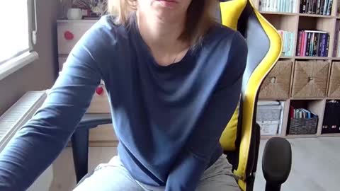 Melissa   online show from 16, 2, 2025