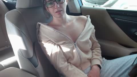 Melissa   online show from 10, 3, 2025