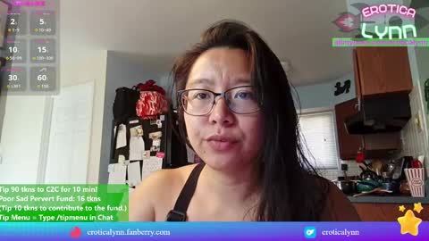 Snapshot of eroticalynn chatting on 9, 10, 2025 Lynn online show from 9, 10, 2025